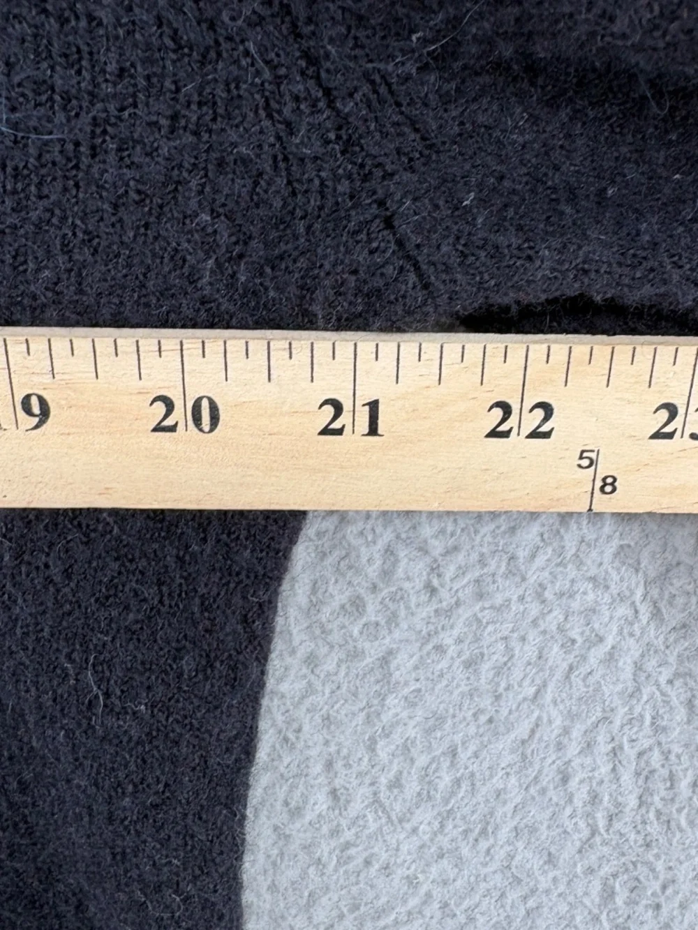 J.Crew Chunky Crewneck Sweater in Supersoft Yarn Black XS - Picture 6 of 10